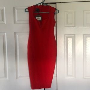 Nookie Madonna Midi in Red